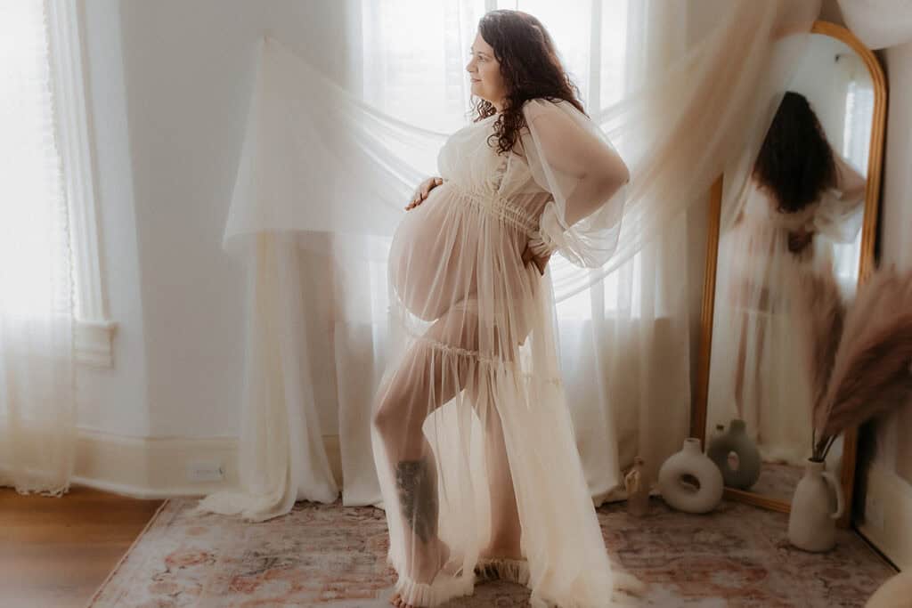 Best Time to Schedule Maternity Photos (So You Actually Feel Like Yourself) 31 Macon studio maternity photography5